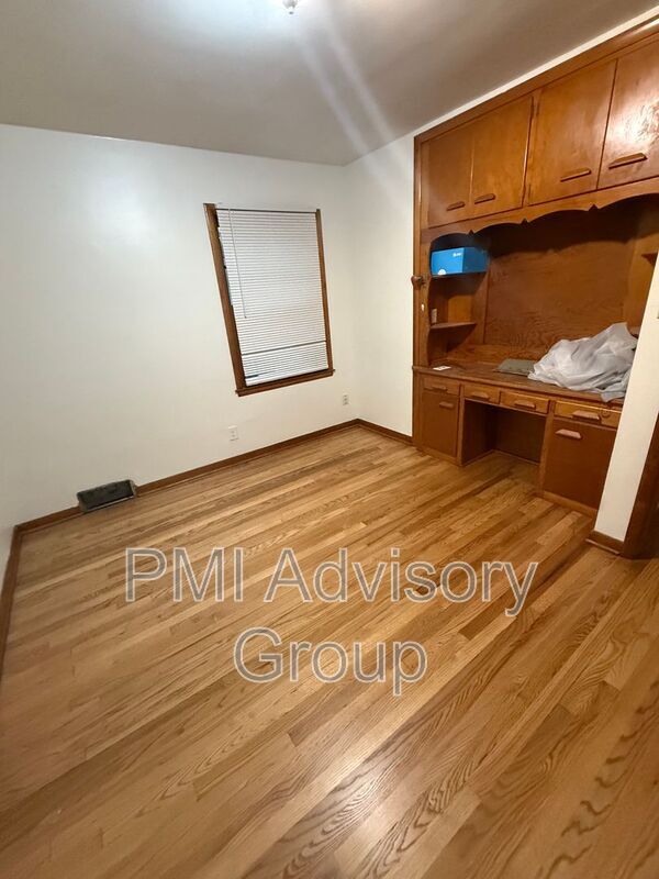 Foto del edificio - 1745 SW Mission Ave