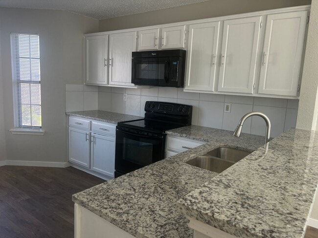 Foto del edificio - *Coming Soon*