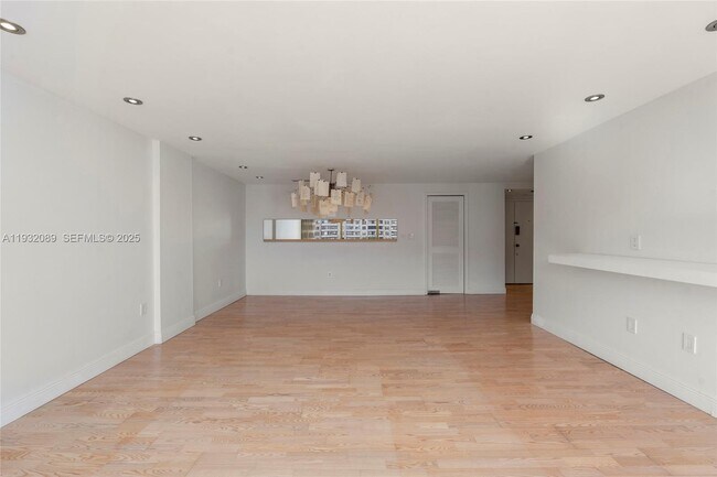 Foto del edificio - 199 Ocean Ln Dr