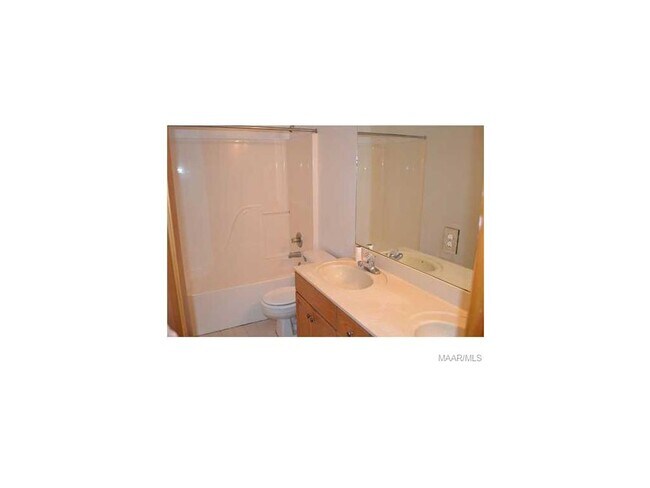 Foto del edificio - 806 Autumn Ridge Rd