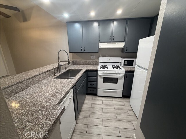 Foto del edificio - 768 La Tierra St