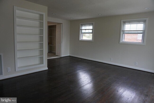 Foto del edificio - 12208 Edgemont St