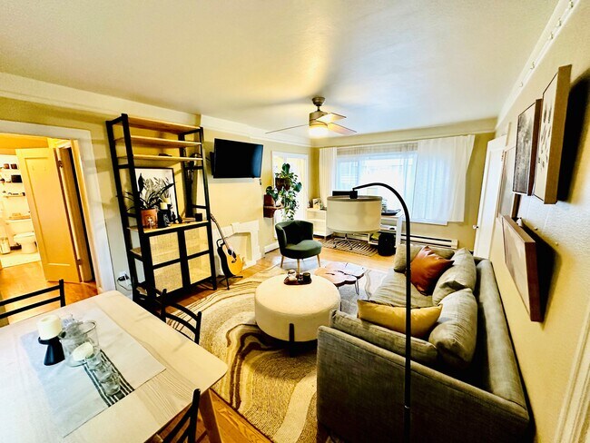 Foto del edificio - 526 Lakeside Ave S