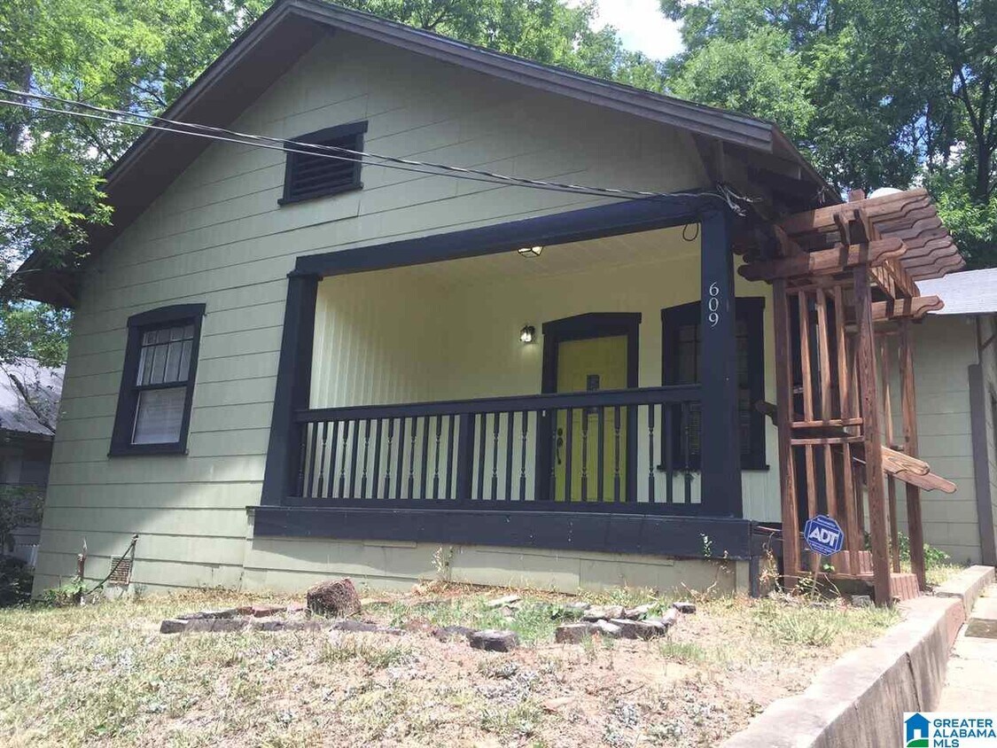 609 34th St S, Birmingham, AL 35222 House Rental in Birmingham, AL