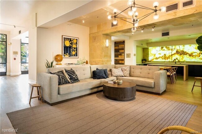 Building Photo - 1 br, 1 bath Condo - 24505 Town Center Dr ...