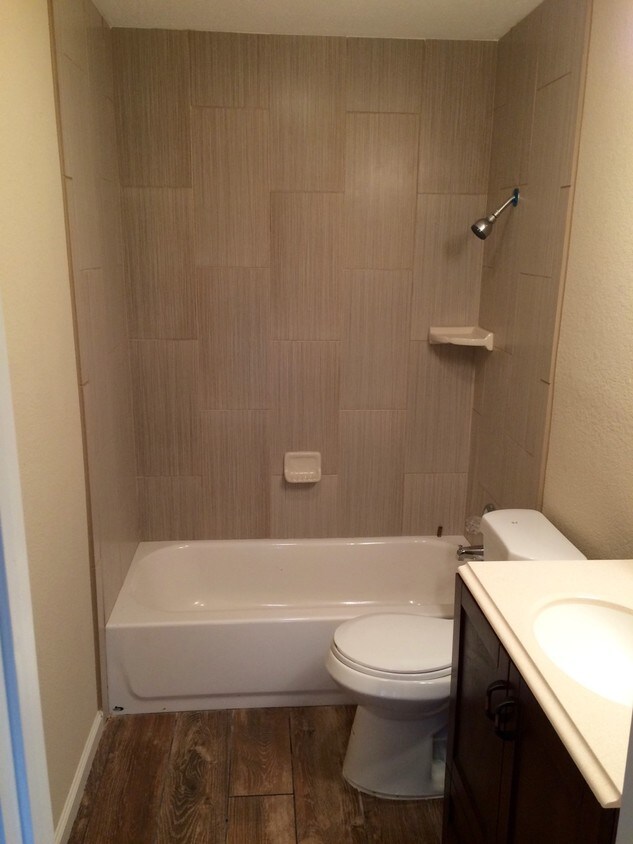 Foto principal - 1712 Poage Ave