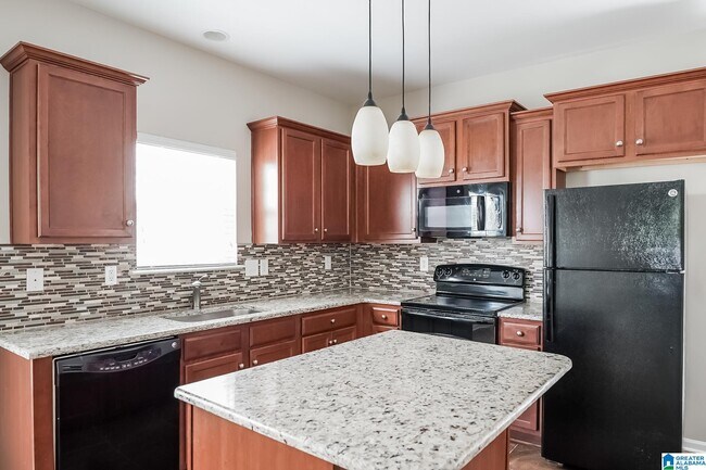 Foto del edificio - 5024 Kelly Creek St