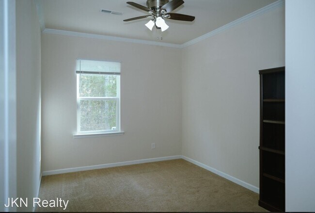 Building Photo - 5 br, 4 bath House - 228 Keating Place