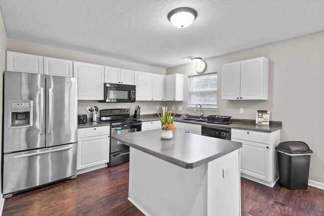 Foto del edificio - 9928 Comb Run Ct