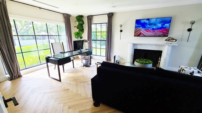 Foto del edificio - 4312 NE 22nd Ave