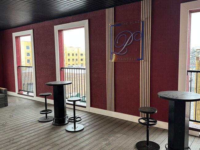 BKE_1812 - 208 W 7th St