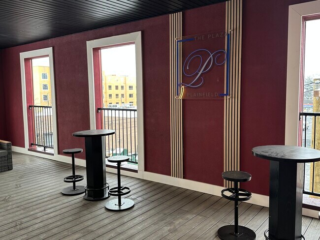 Covered Outdoor Terrace - 208 W 7th St