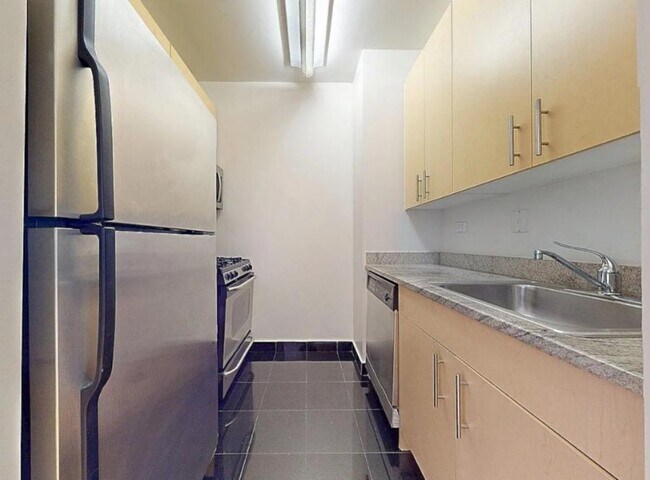 Photo - Washington Street Apartment