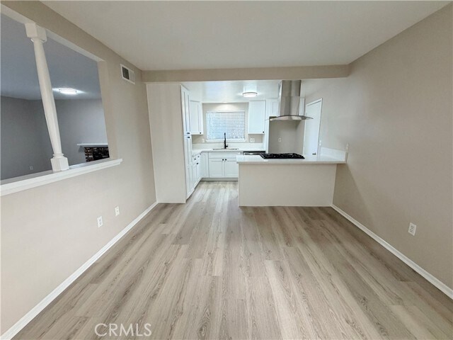Foto del edificio - 680 N Magnolia Ave