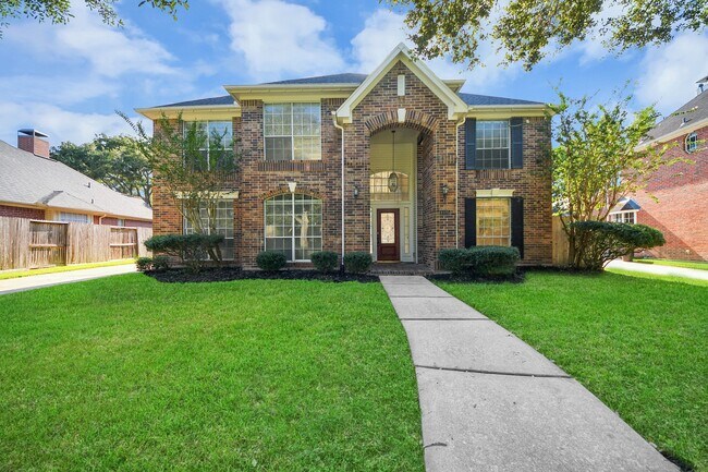 Building Photo - 1335 Crescent Pkwy Ct