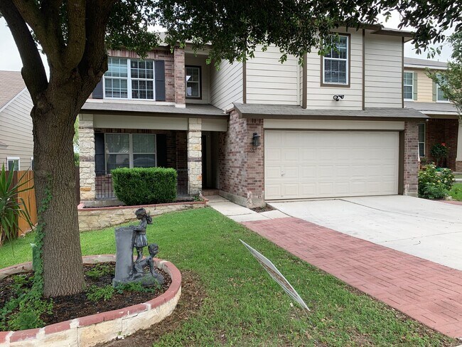 Foto del edificio - *COMING SOON* Gorgeous Four Bedroom Home with Covered Patio Near Medical Center!!