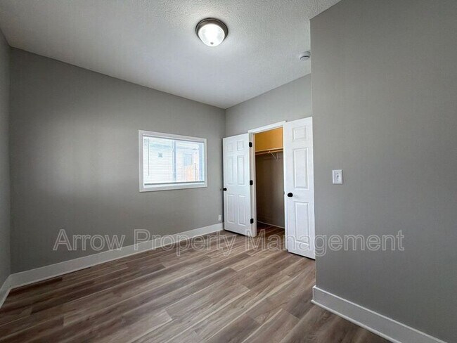 Foto del edificio - 4825 Fremont St