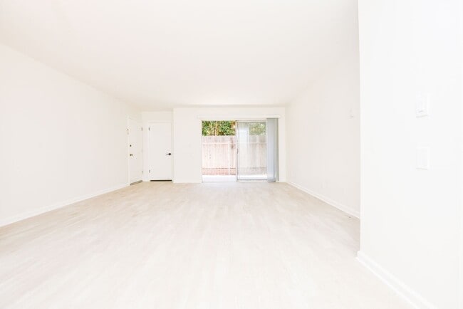 Building Photo - Carnegie Lane Residences