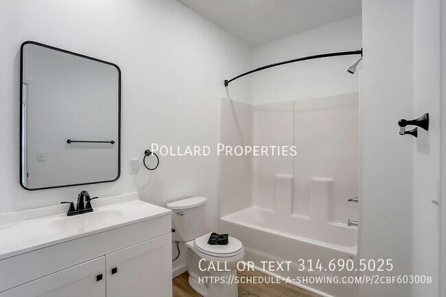 Foto del edificio - 704 Parkview Dr