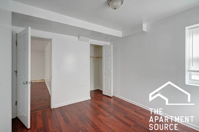 Foto del edificio - 2534 W Fitch Ave