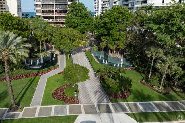 10175 Collins Ave - Tiffany of Bal Harbour