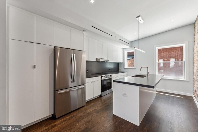 Foto del edificio - 3214 M St NW