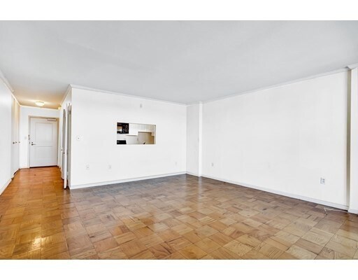 Building Photo - 6 Whittier Pl