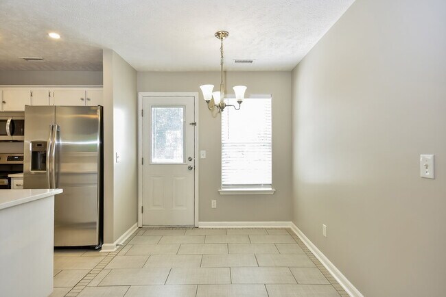 Foto del edificio - 535 Wildwood Dr