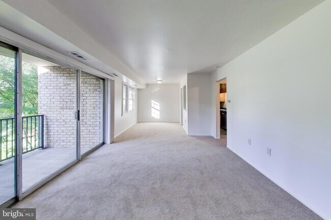 Foto del edificio - 862 College Pkwy