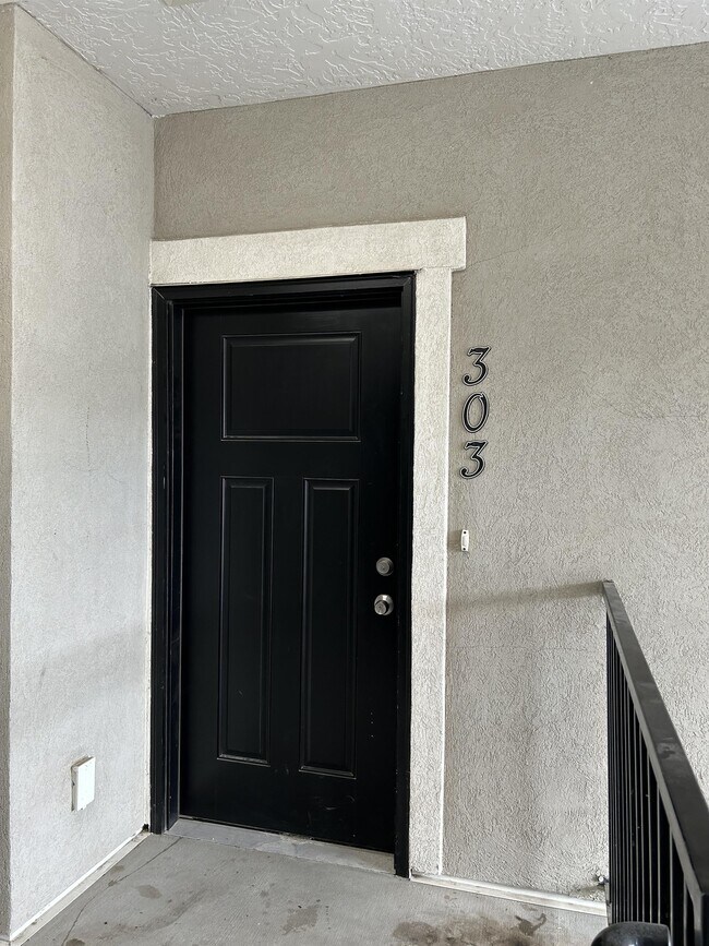 Foto del edificio - 13232 Andros Ln