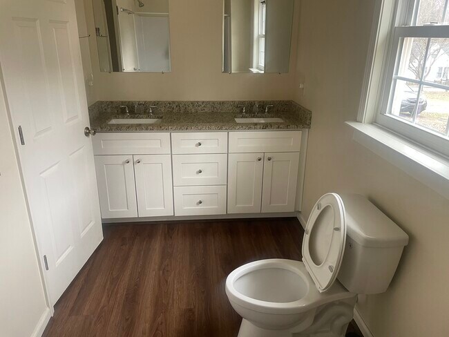 Foto del edificio - 41 Briarcliff Dr