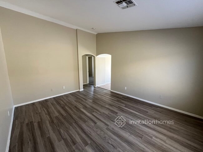 Foto del edificio - 12924 N Primrose St