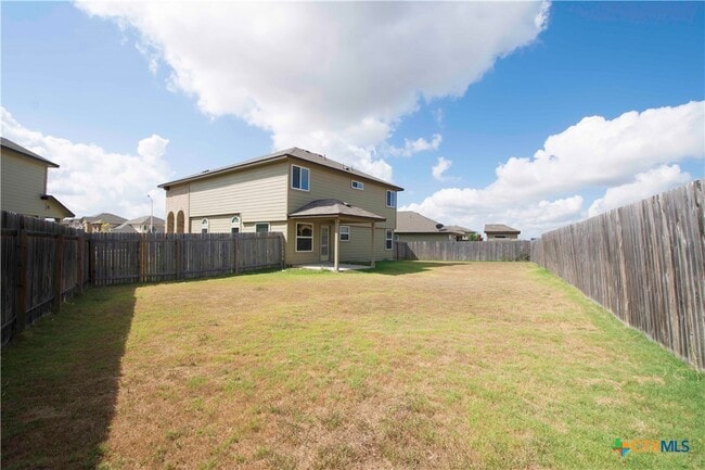 Building Photo - 864 Foxfire Dr