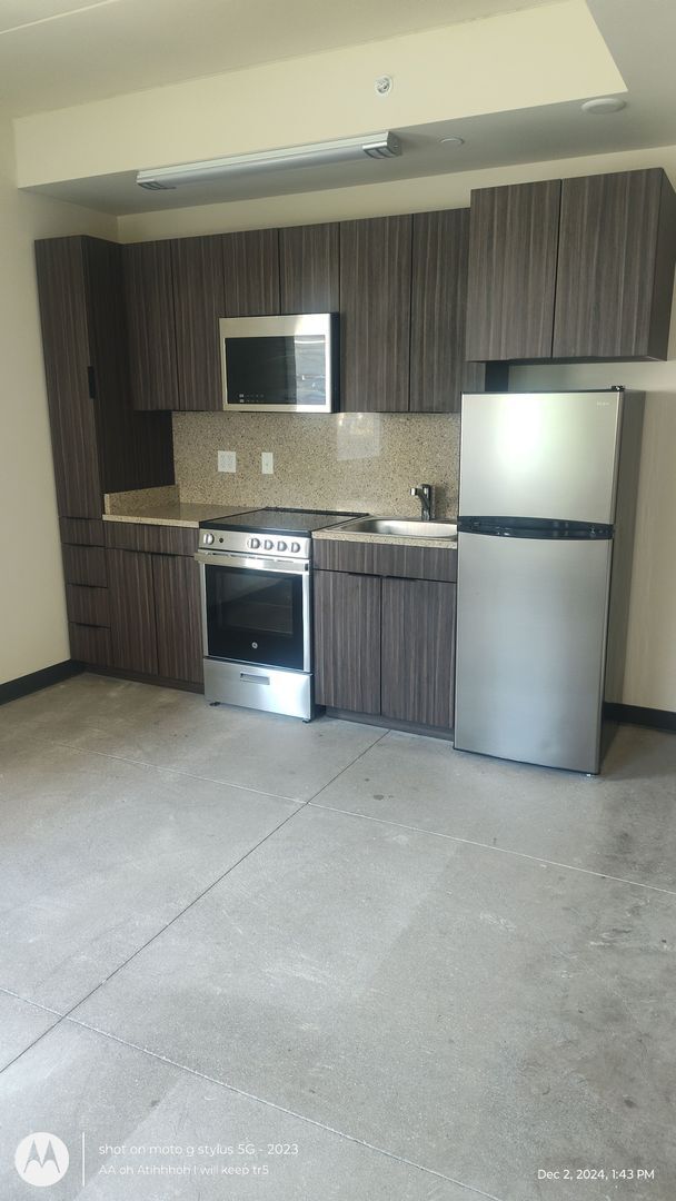 Foto del edificio - Convenient Cozy Studio Utilities Included