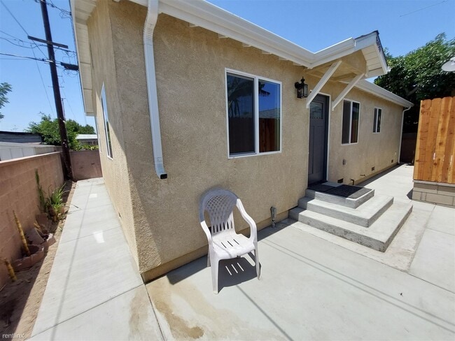 Building Photo - 3 br, 2 bath House - 13113 Longworth Avenue