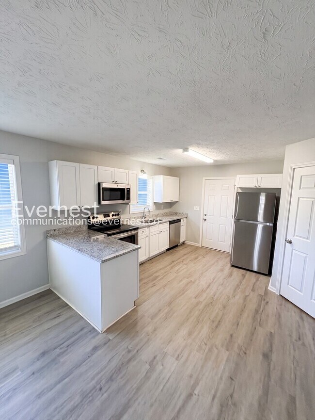Building Photo - 113 Dove Landing