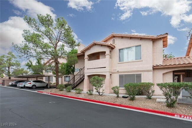 Building Photo - 8450 Alta Dr