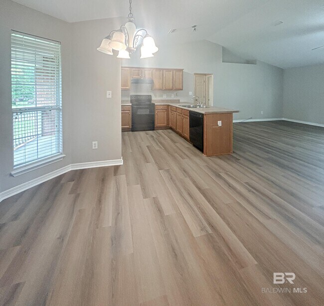 Building Photo - 11730 Madrone Ln