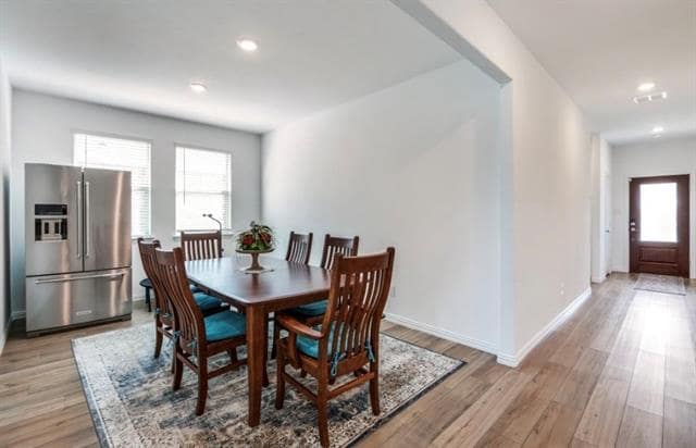 Foto del edificio - 8424 Gray Squirrel Ln.