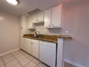 Building Photo - 2250 Bering Dr