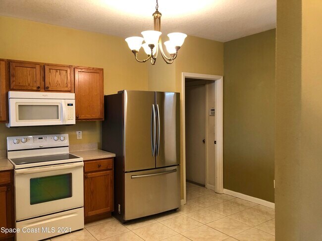 Foto del edificio - 3646 Mt Carmel Ln