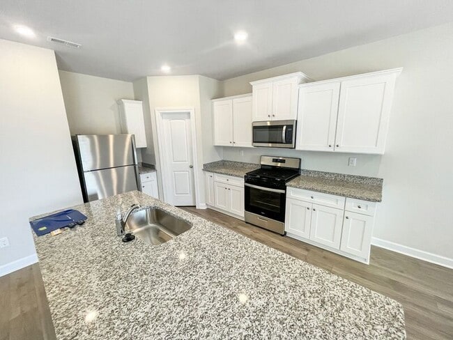 Building Photo - 2332 Valverde Way