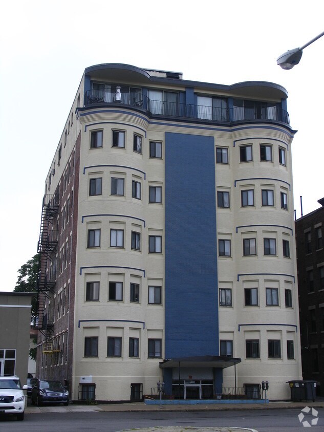 Commonwealth Avenue Apartments - 1200 Commonwealth Avenue Apartments