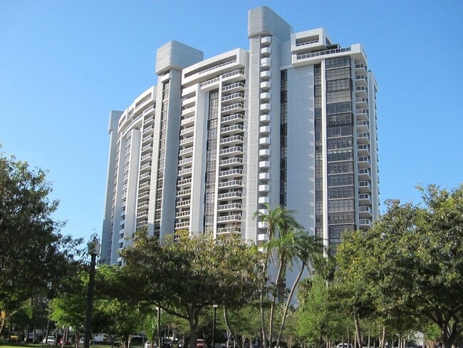 Foto del edificio - 9 Island Ave