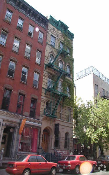 Building Photo - 94 E 7th St