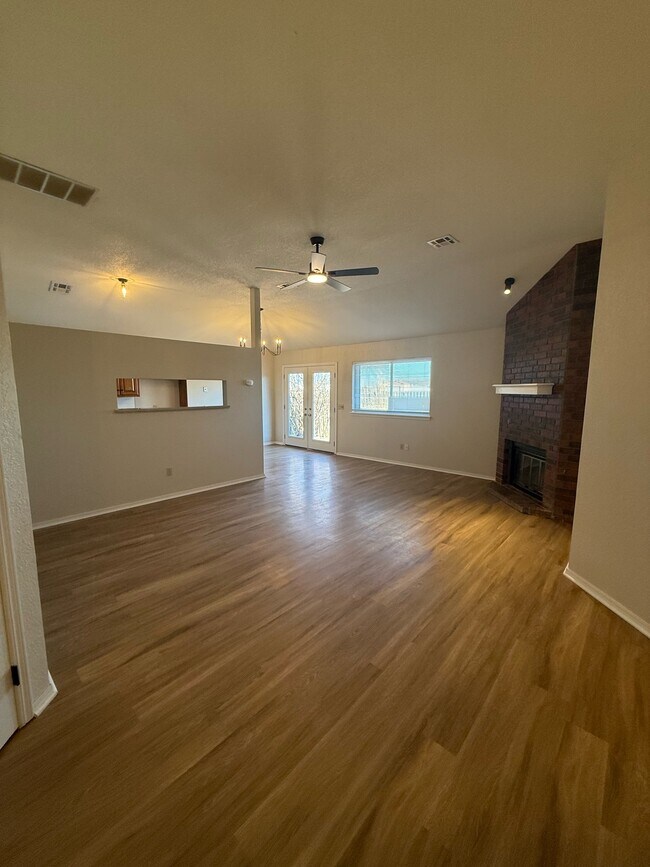 Building Photo - 8232 Wilshire Ridge Dr