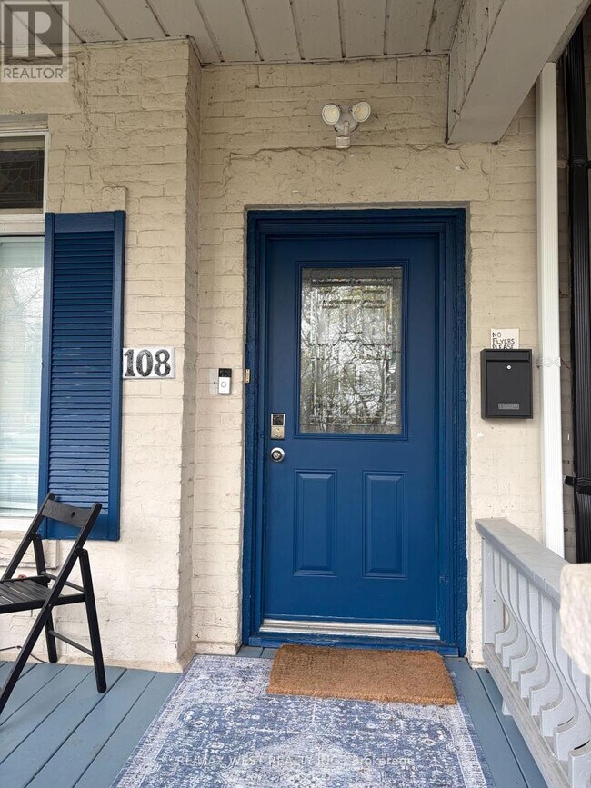 Photo du bâtiment - 108 Springhurst Ave