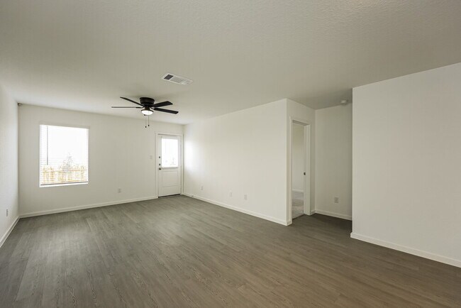 Building Photo - 11516 Chestnut Barr Dr