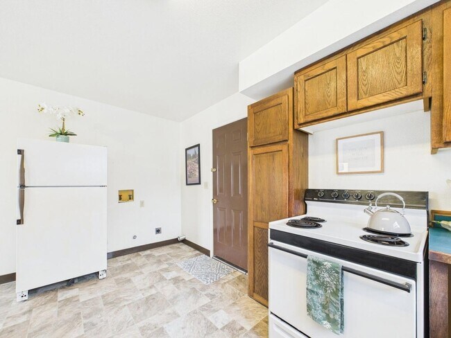 Foto del edificio - Charming 2-Bedroom Home in the Heart of Mc...