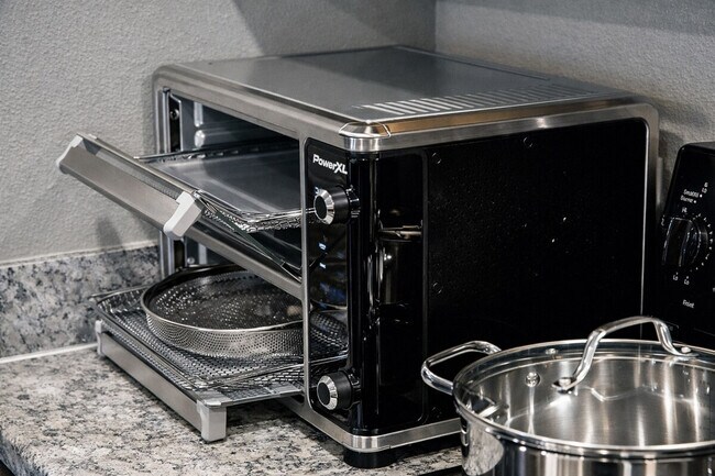 Foto del edificio - 8350 Cascade Ave